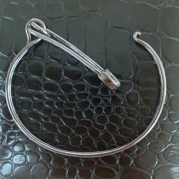 Sydney Evan safety pin bangle 14k diamonds - Picture 3 of 3